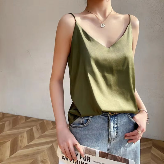 Glänzendes elegantes Top